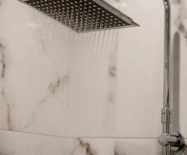 Leiland #colony_white_tower_suite 公寓 *